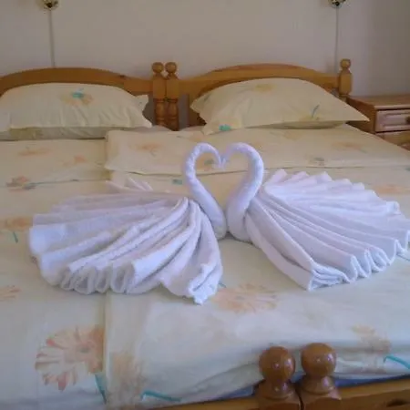 сотиров Quarto em Acomodações Particulares *